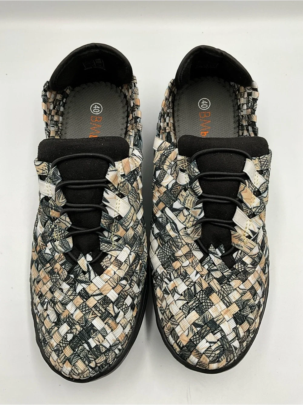 bernie mev. Sneakers Size 4 Black, White, Beige Woven Slip On Sneakers